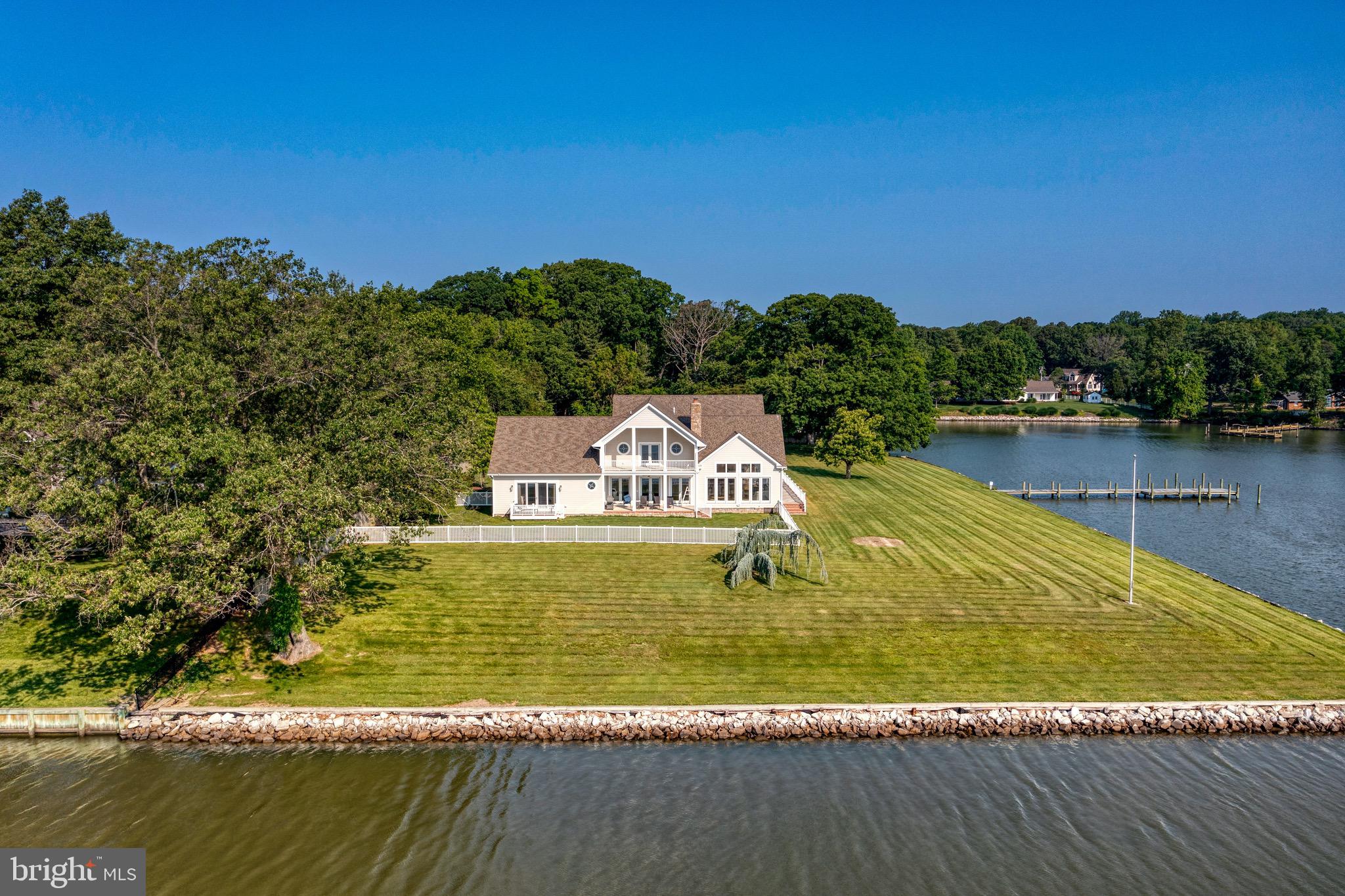 BENNETT POINT - Residential