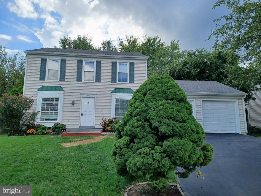 2 CAR GARAGE SINGLE HOUSE. LEVELED FENCED BACKYARD W/NEW PATIO. 
NEW GARAGE DOOR. FRESH PAINT.
KITCHEN HAS NEW STOVE, MICROWAVE, GRANITE COUNTER TOP.
MAIN LEVEL:  NEW SLIDING GLASS DOOR; POWDER ROOM WITH NEW TOILET & SINK.
UPPER LEVEL: BATHROOMS UPDATED WITH NEW TUB & TOILET & TILES.
BASEMENT WITH GAME ROOM, DEN, BATH WITH NEW TUB, WALL, TOILET, SINK, TILES.  NEW WASHER & DRYER