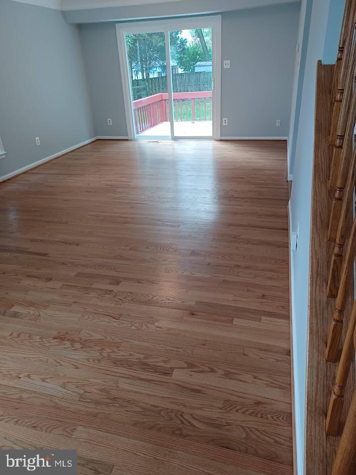 COUNTRY CLUB MANOR - Residential