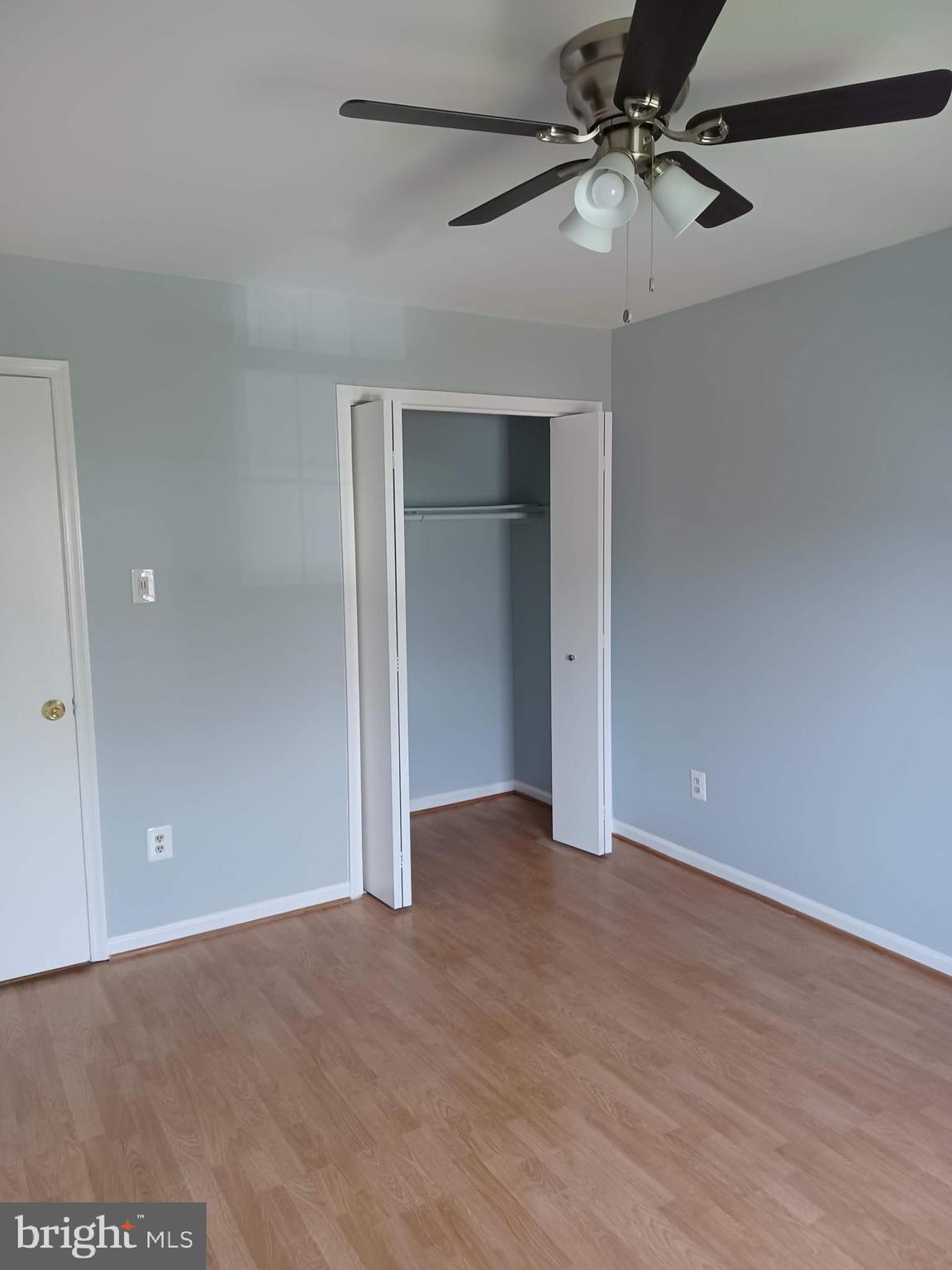 COUNTRY CLUB MANOR - Residential