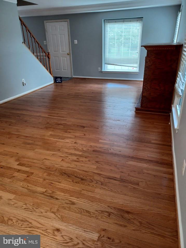 COUNTRY CLUB MANOR - Residential