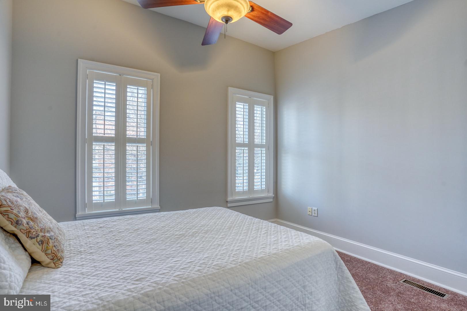 VICKER'S ROW - Residential