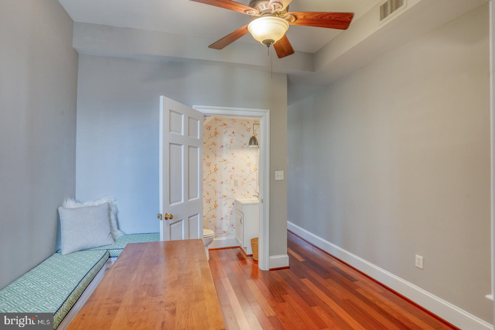 VICKER'S ROW - Residential