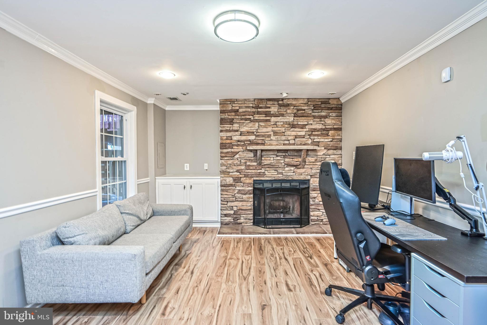 FAIR WOODS - Residential Lease