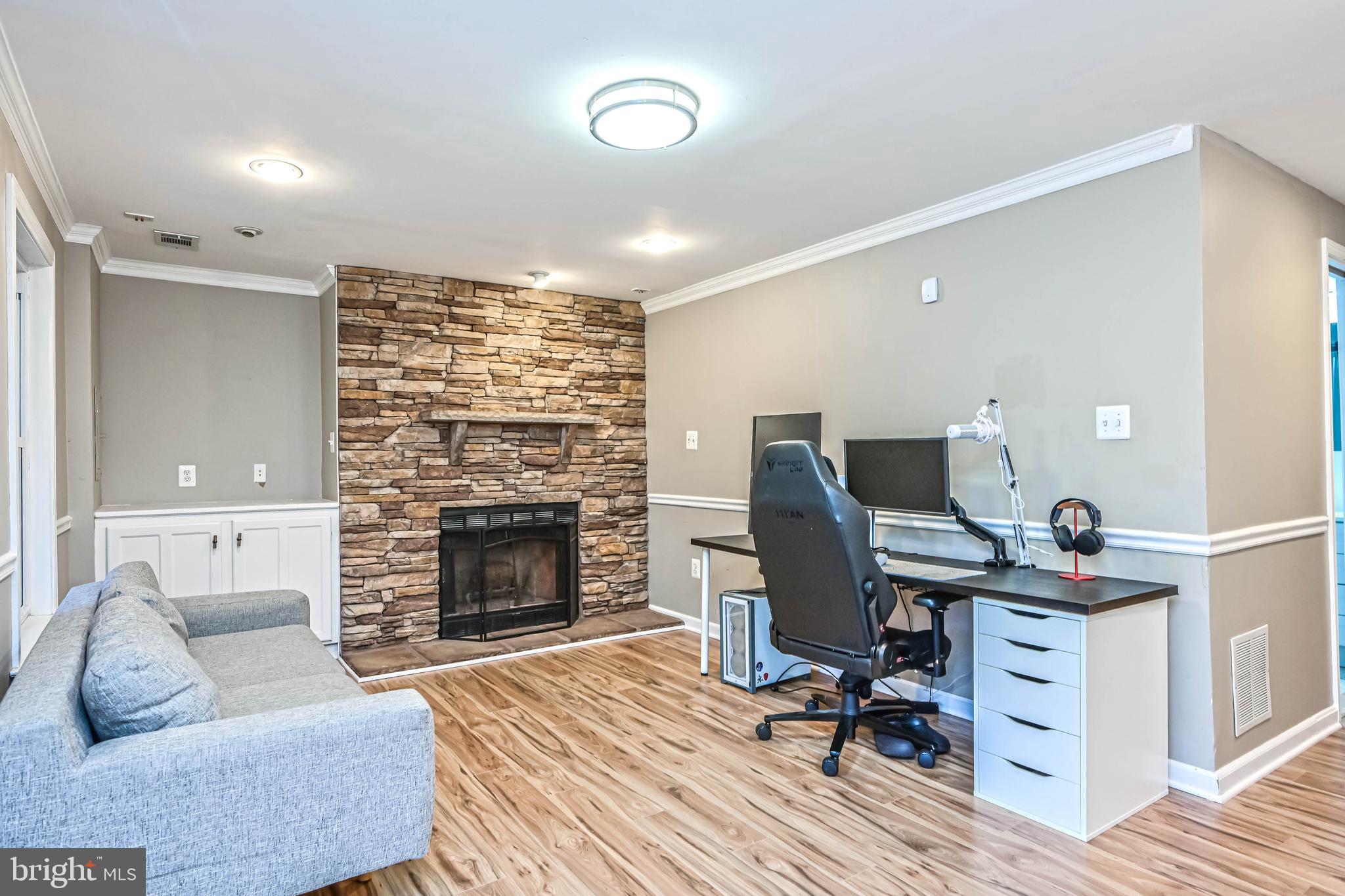 FAIR WOODS - Residential Lease