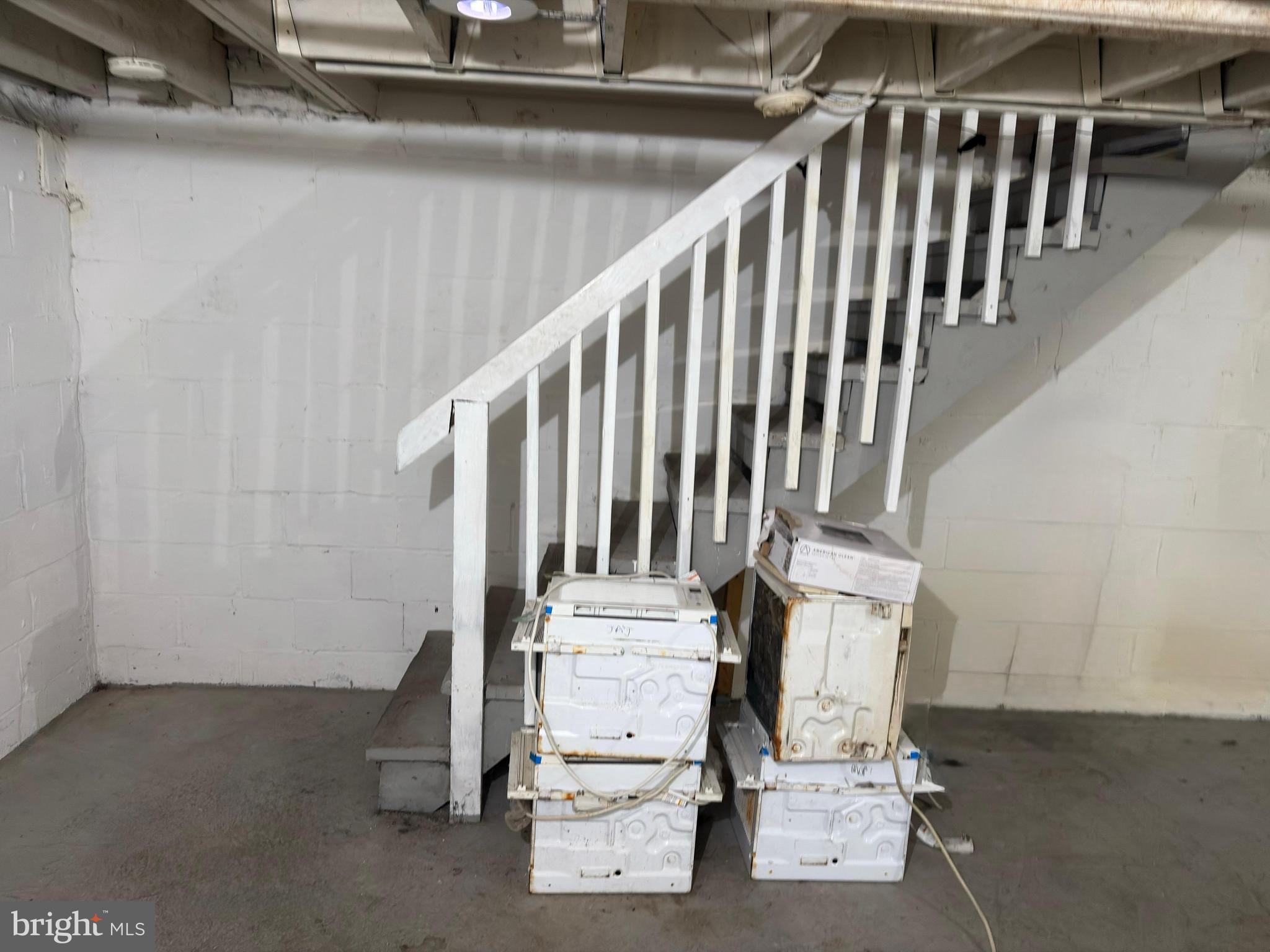 FRANKLINTOWN ROAD - Residential Lease