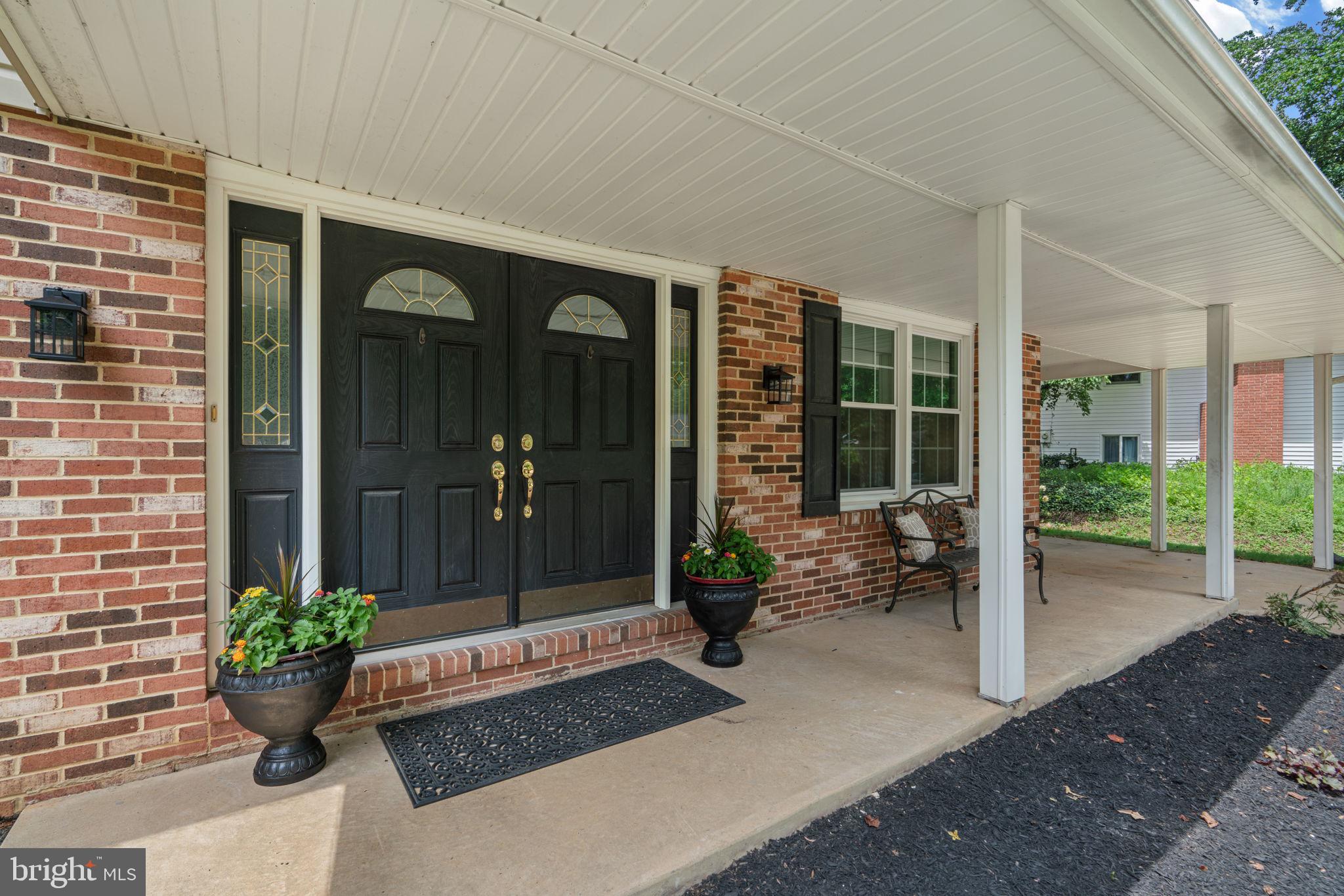 5062 SUMMER DAY LANE