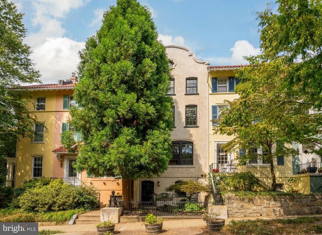 Photo of 1819 Kenyon Street NW, WASHINGTON, DC 20010 (MLS # DCDC2215694)