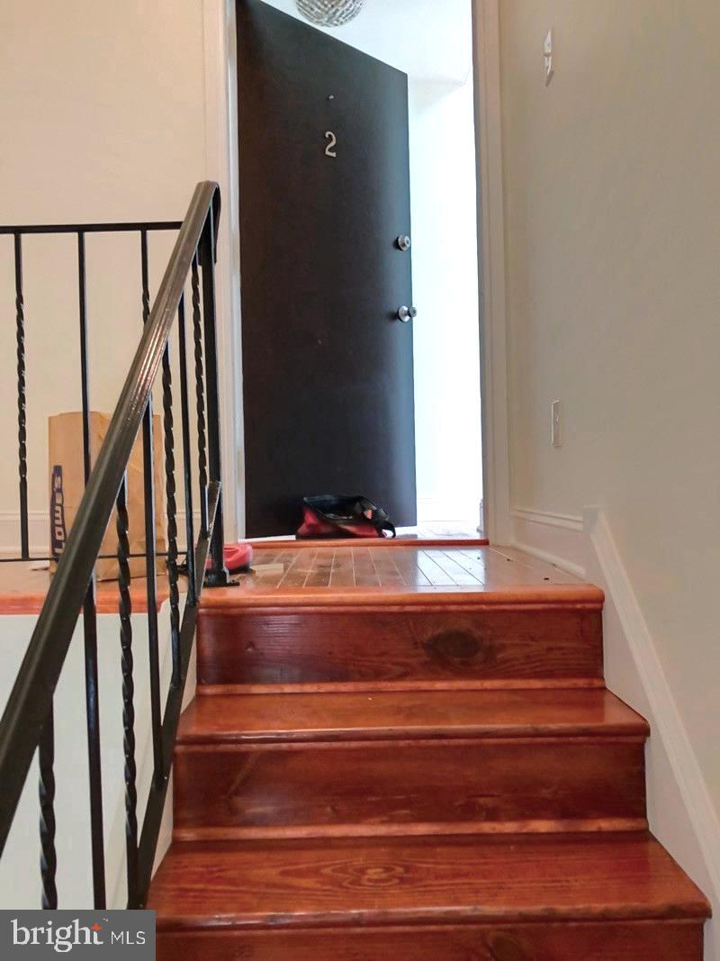 QUEEN VILLAGE - Residential Lease