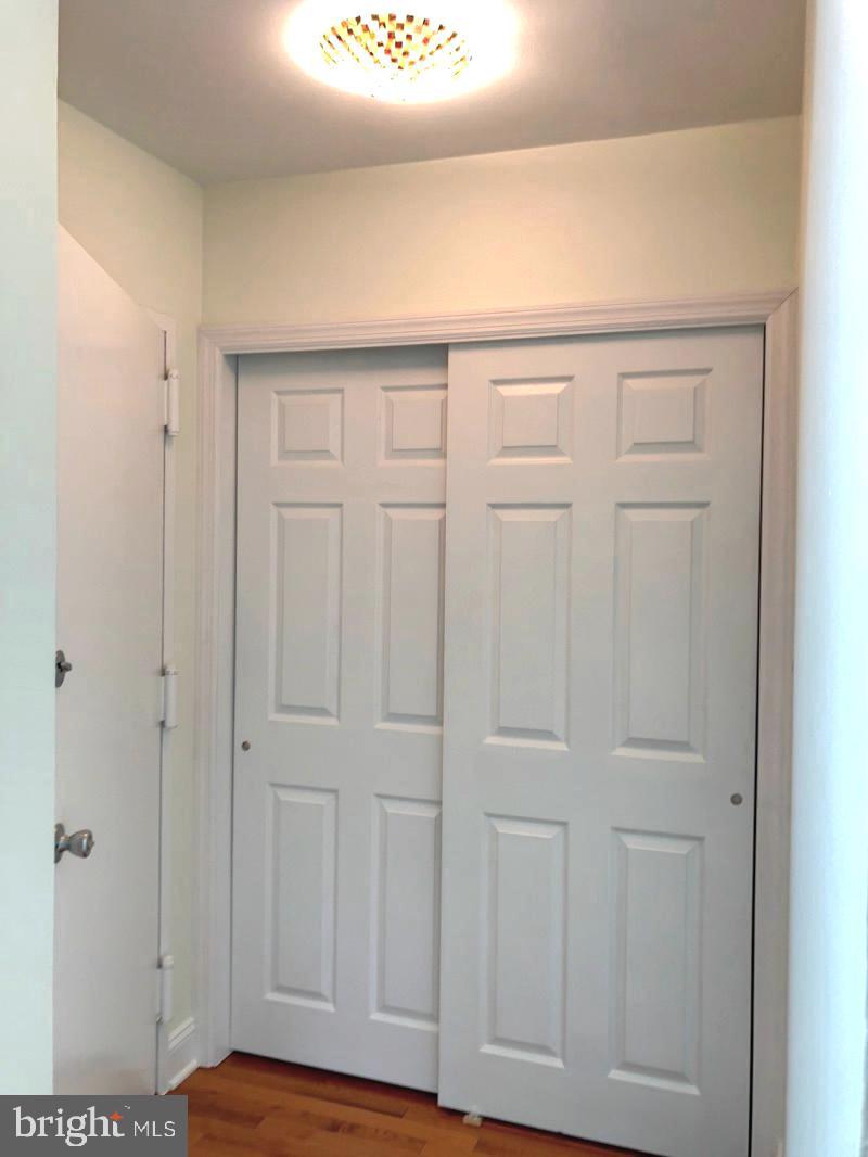 QUEEN VILLAGE - Residential Lease