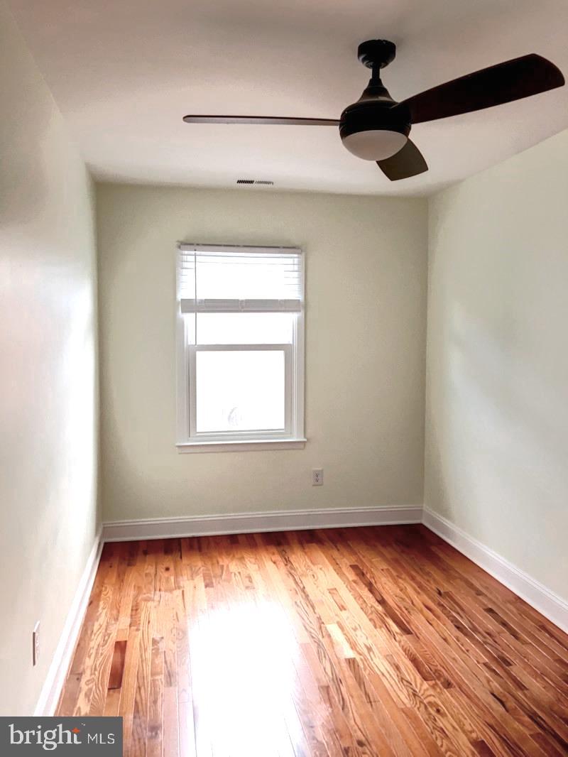 QUEEN VILLAGE - Residential Lease