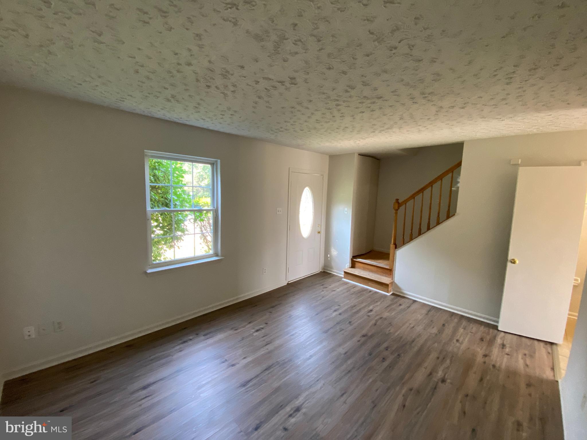 CENTRAL PARK TOWNHOMES - Residential Lease