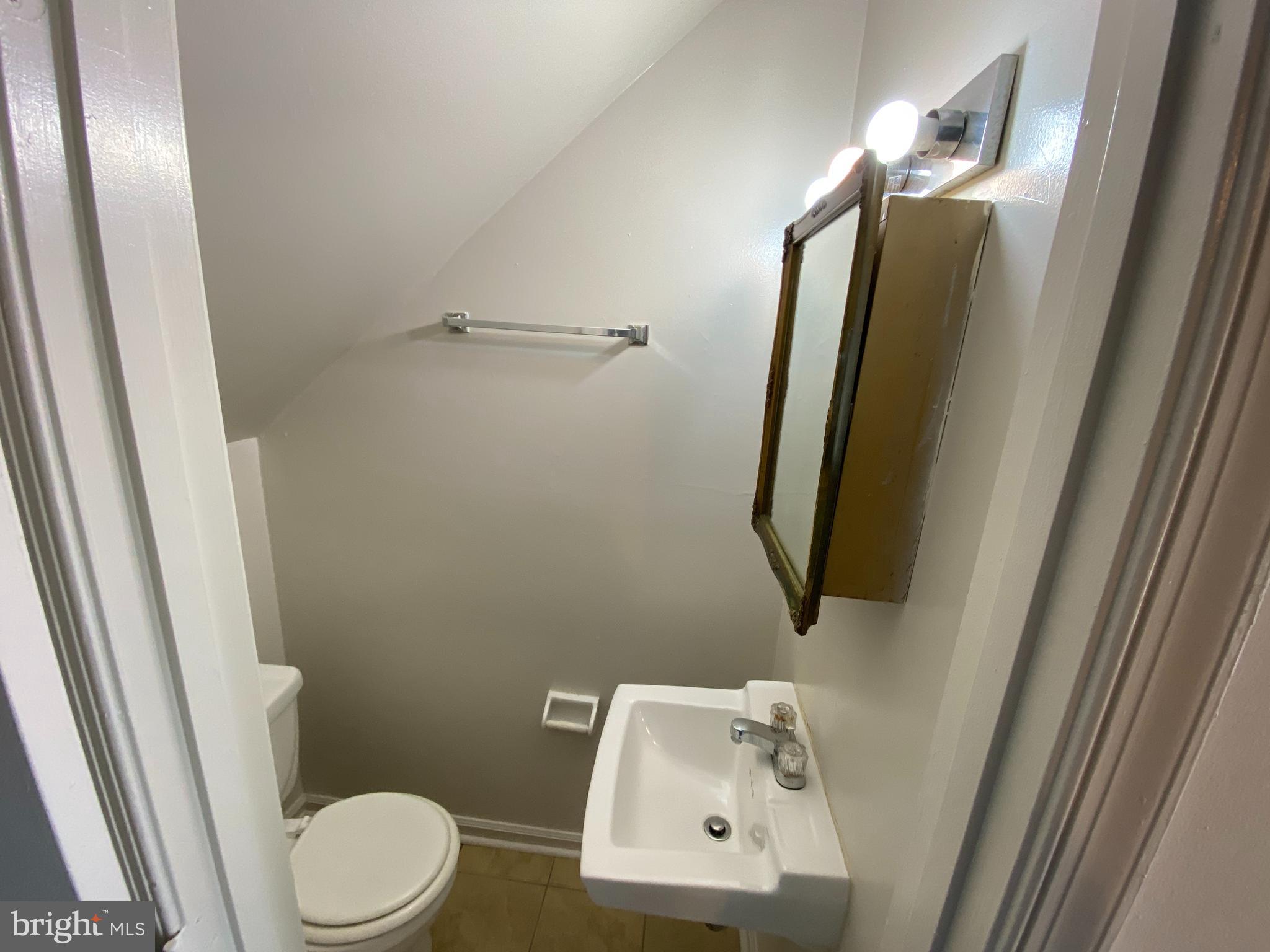 CENTRAL PARK TOWNHOMES - Residential Lease