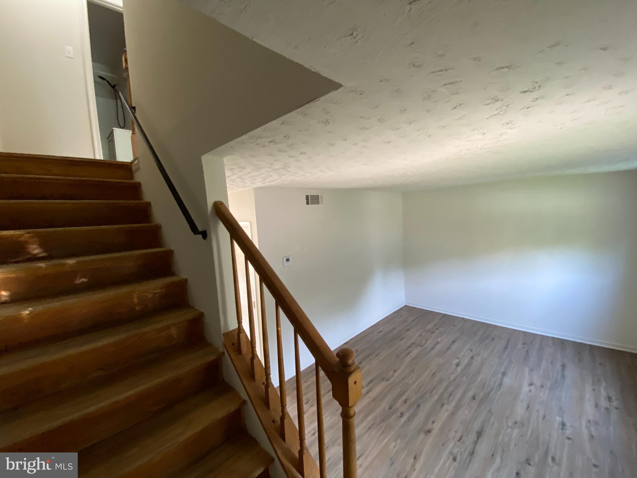 CENTRAL PARK TOWNHOMES - Residential Lease