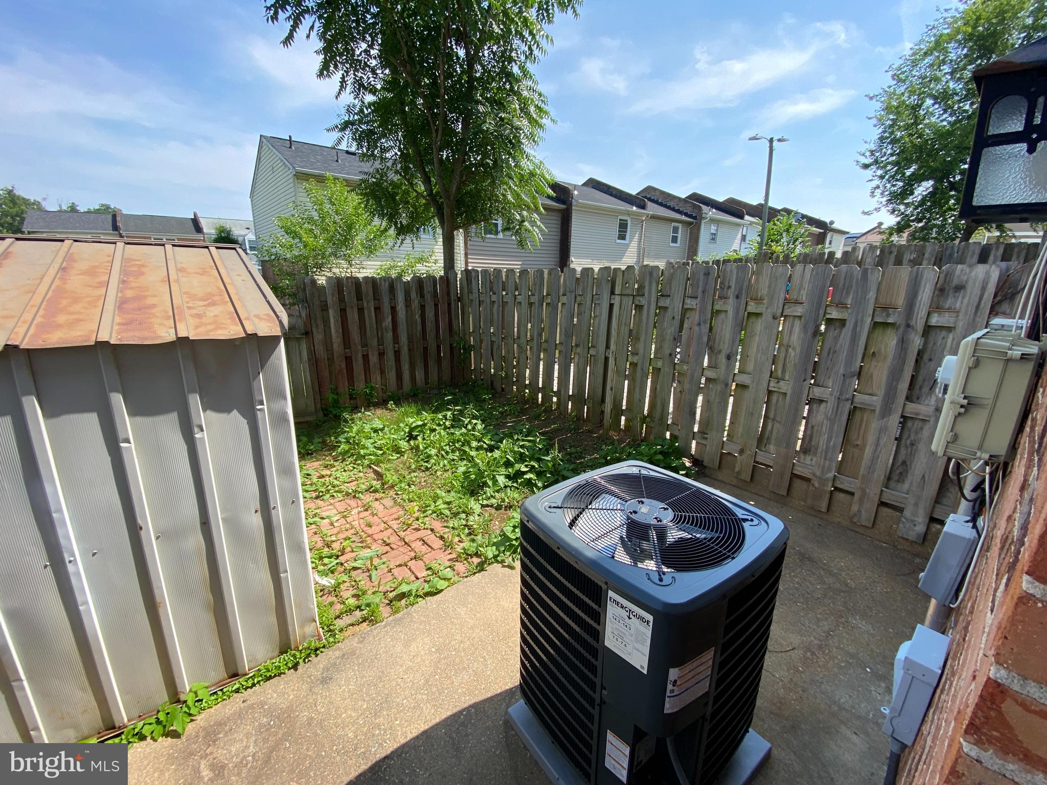 CENTRAL PARK TOWNHOMES - Residential Lease