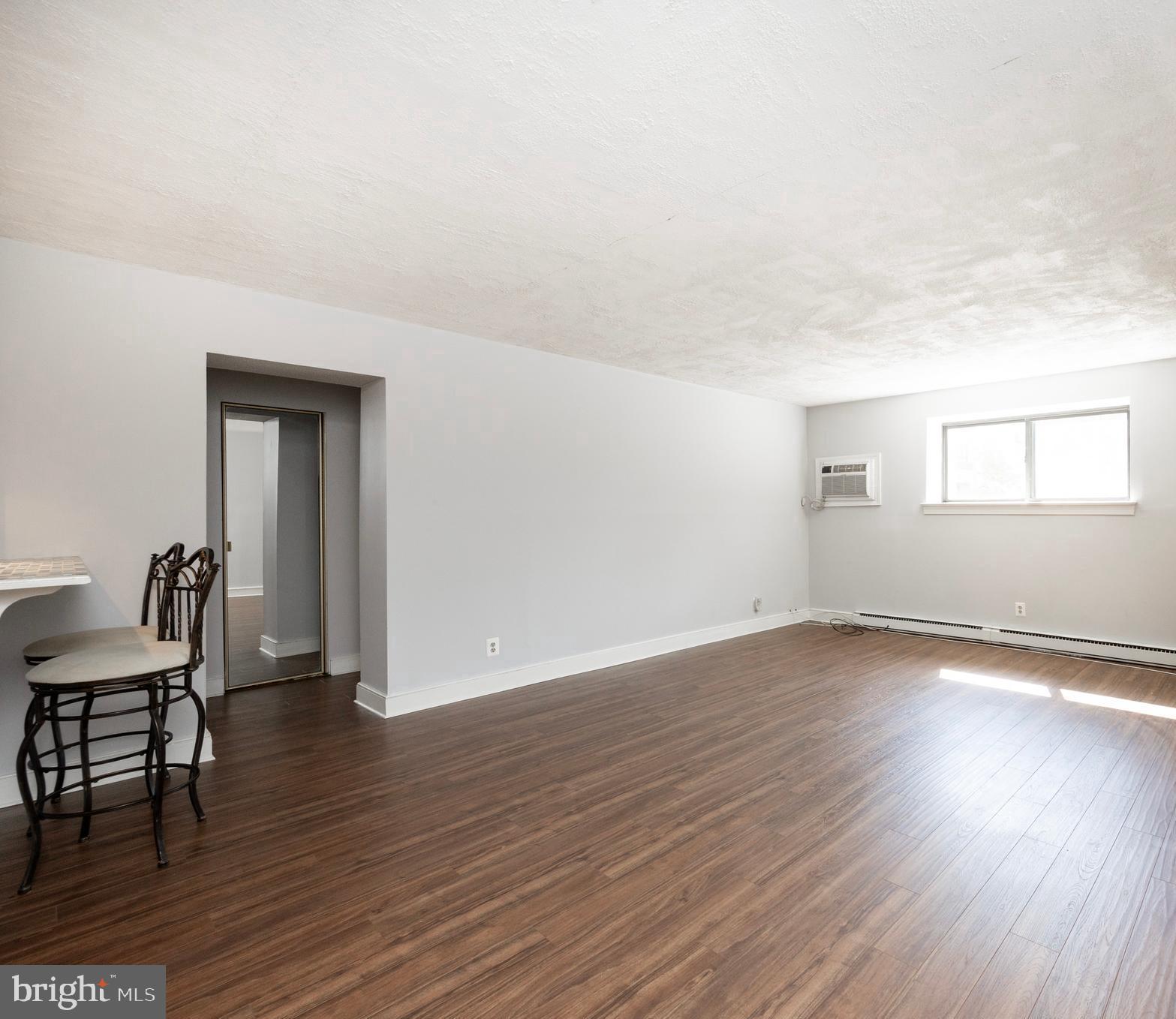 HAVERFORD HILL - Residential