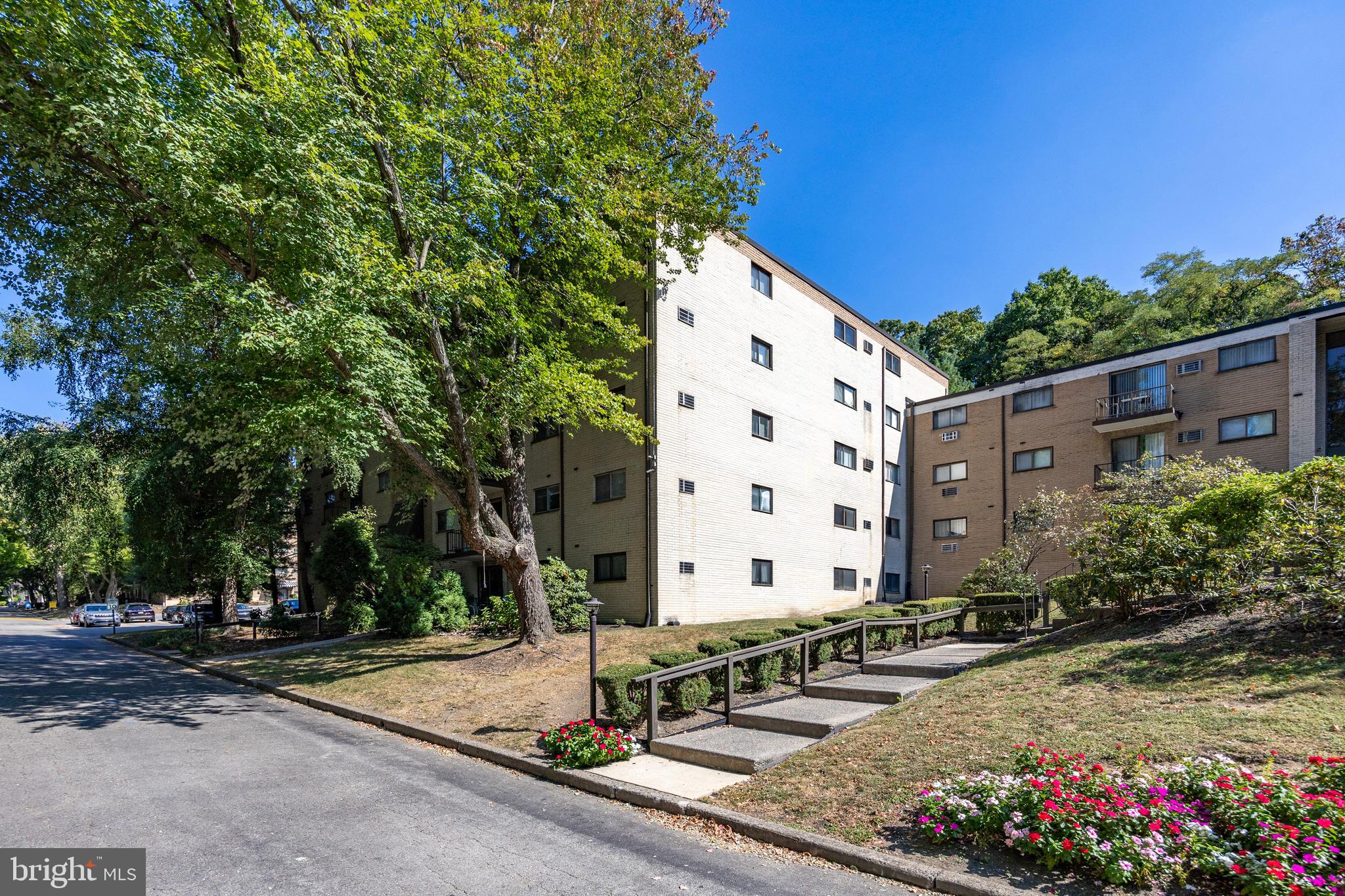 HAVERFORD HILL - Residential