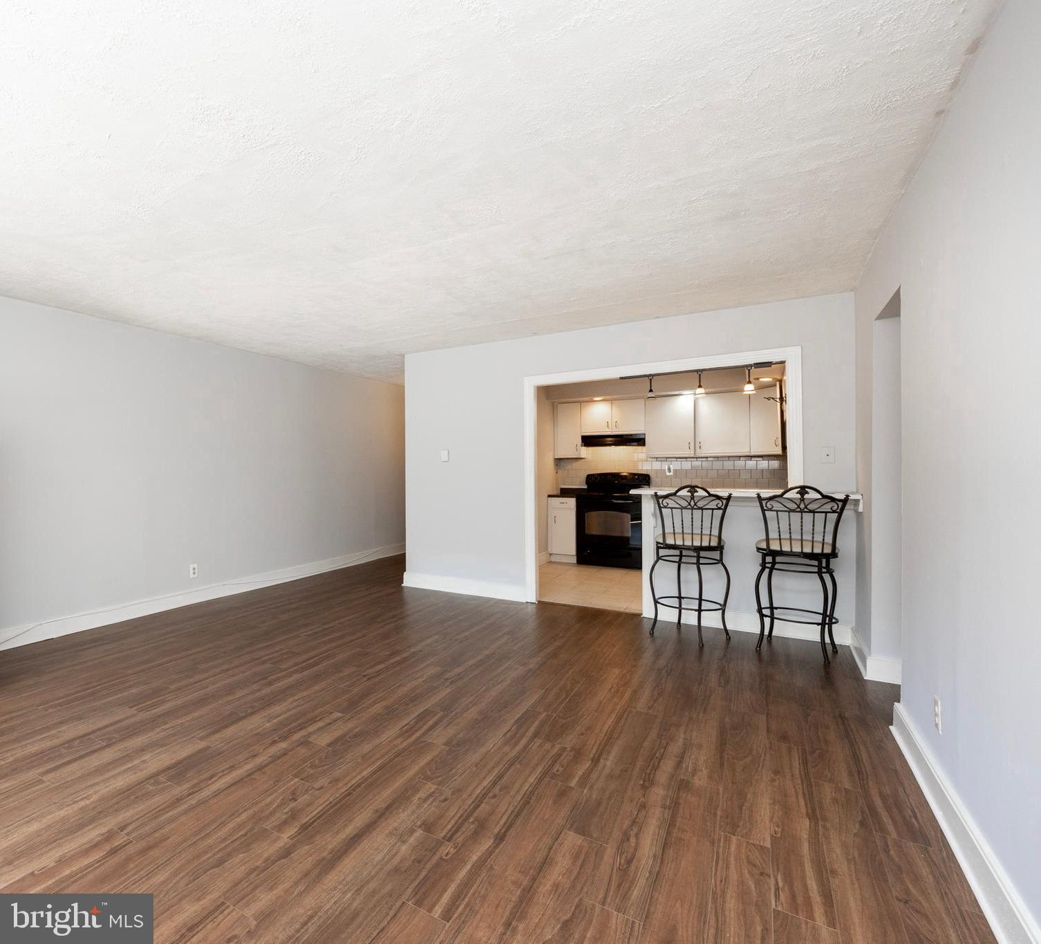 HAVERFORD HILL - Residential