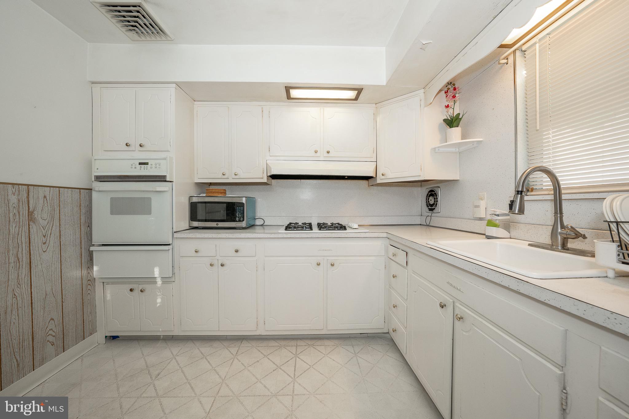 DREXEL HILL - Residential