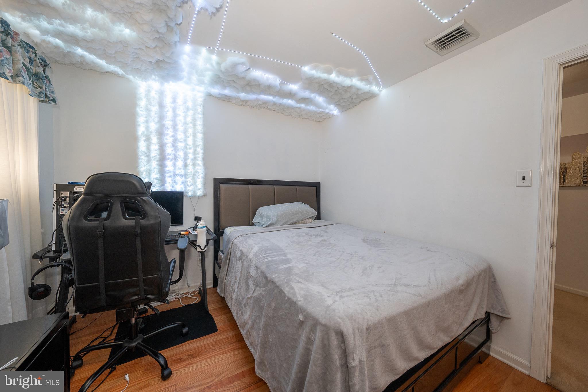 DREXEL HILL - Residential