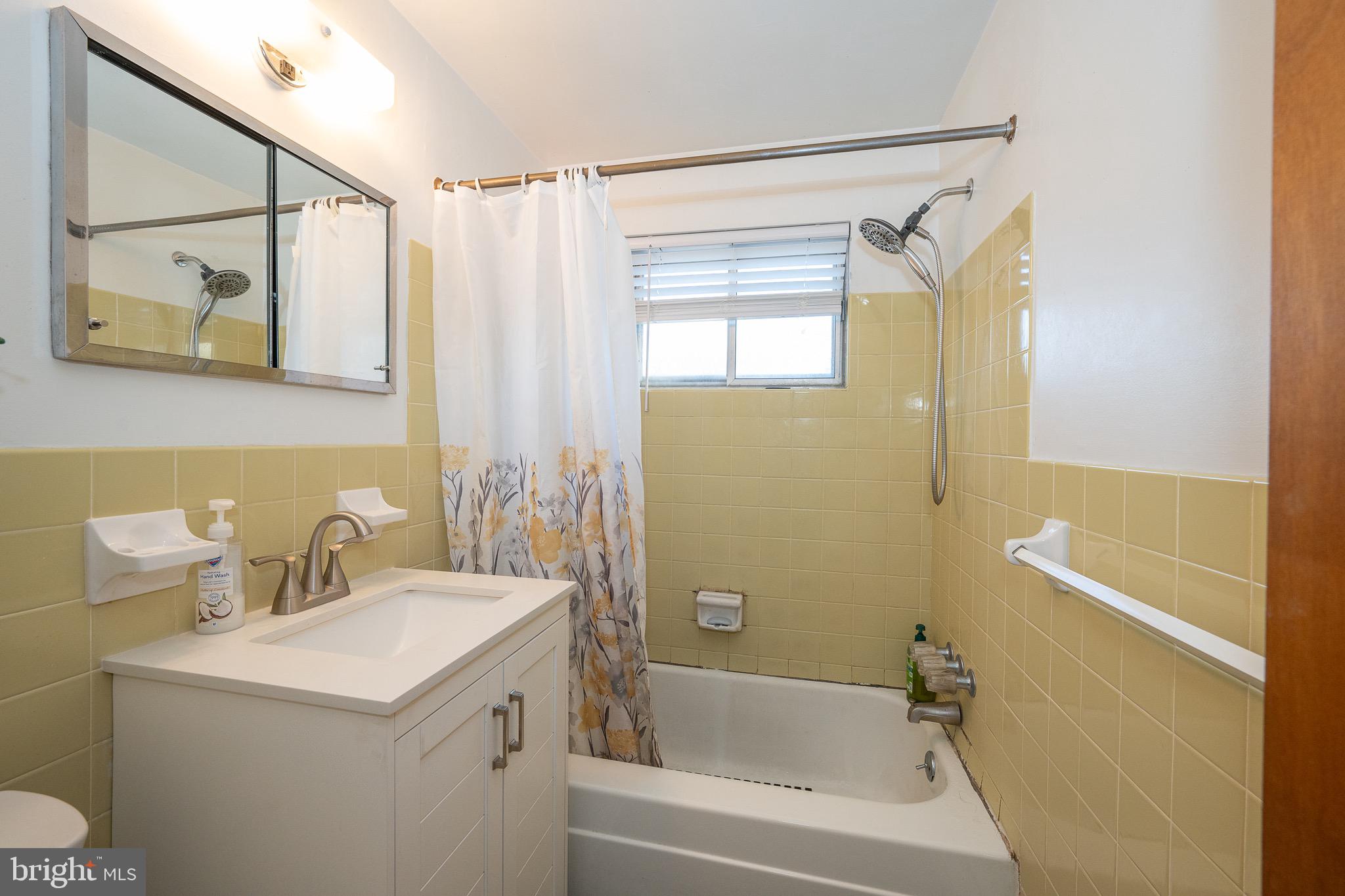 DREXEL HILL - Residential