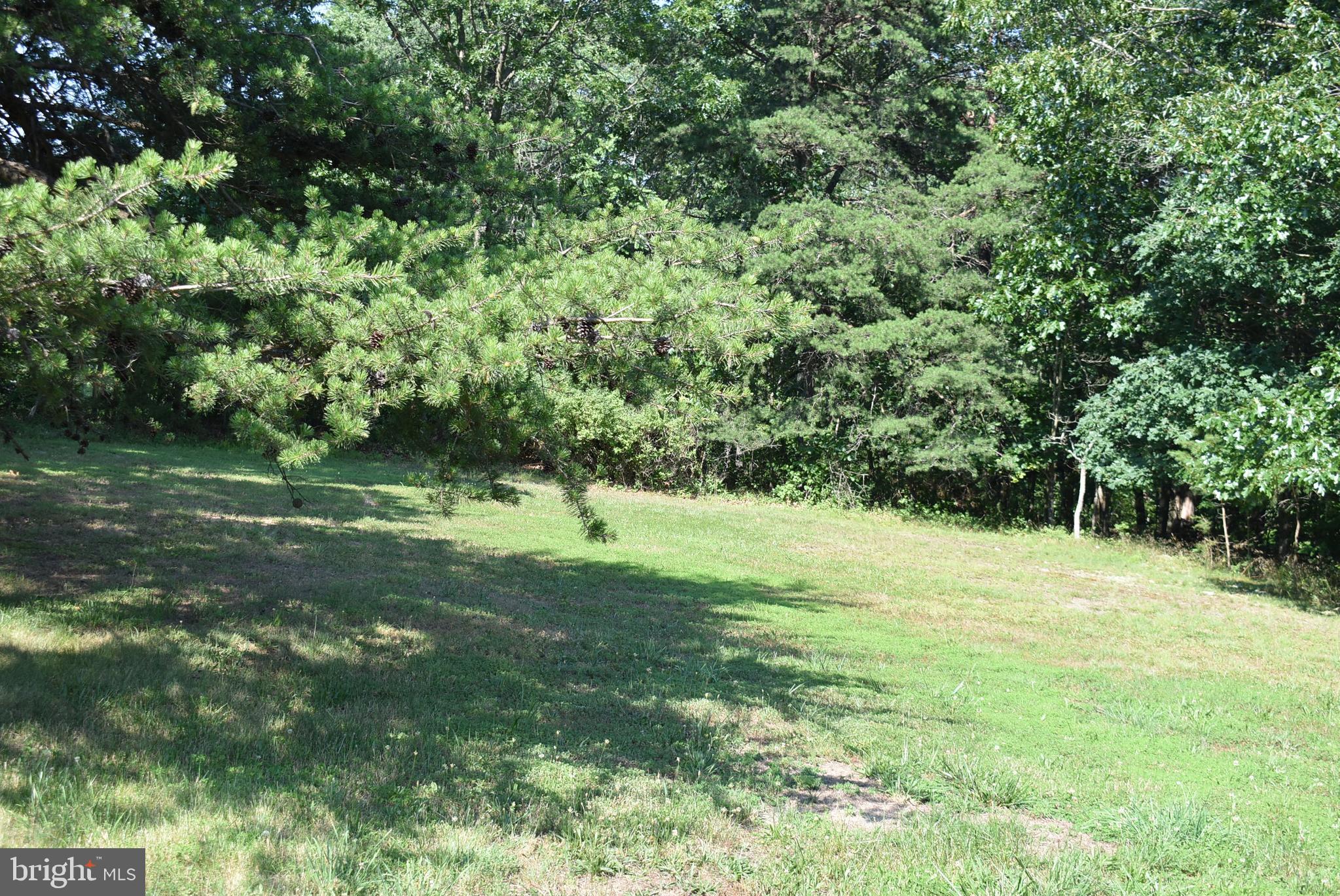 SPRING VALLEY - Land