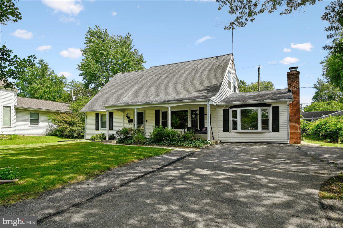 2615 KENNISON LANE