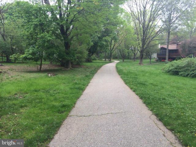 VILLAGE OF OWEN BROWN - Residential