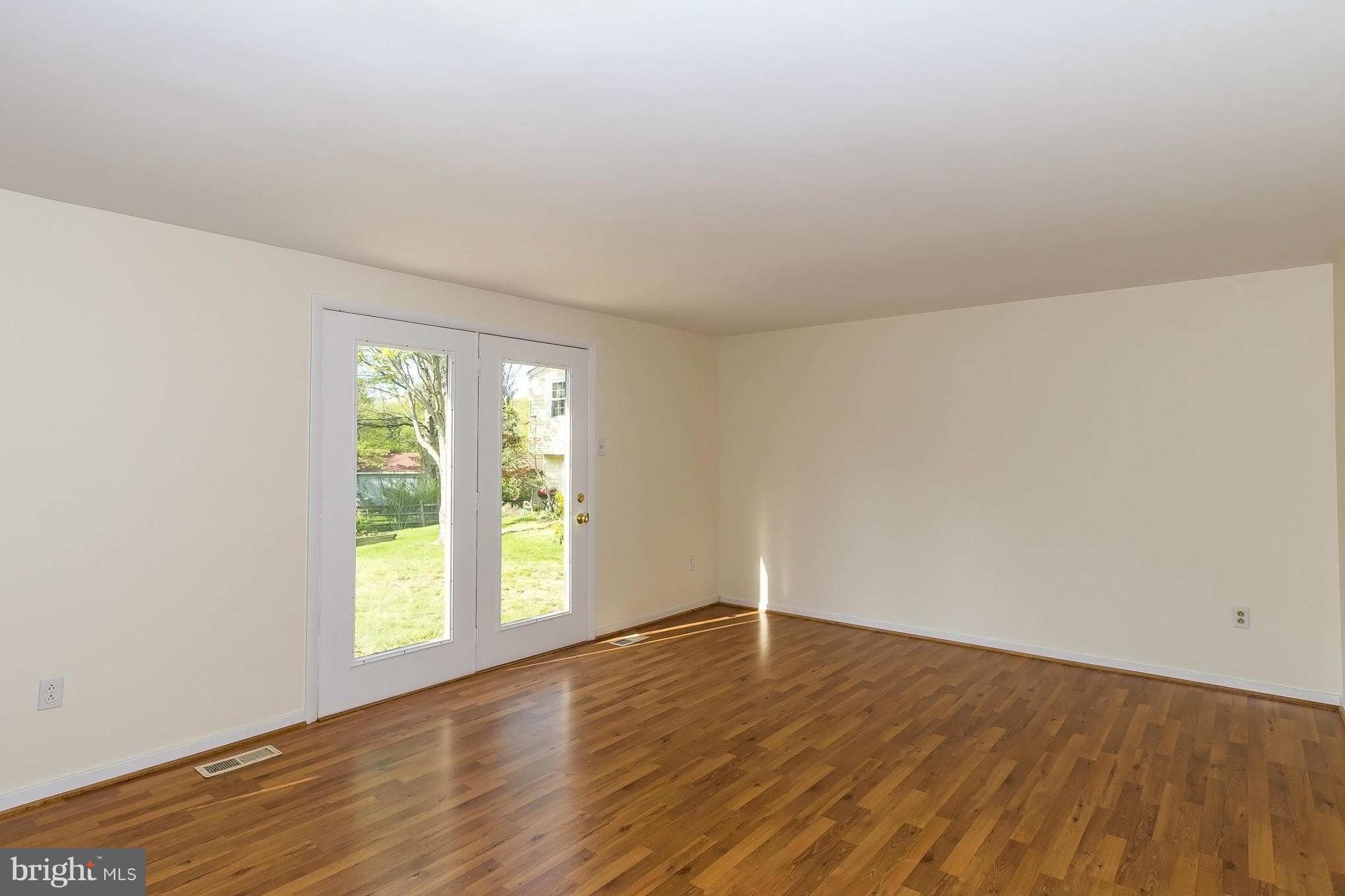 VILLAGE OF OWEN BROWN - Residential