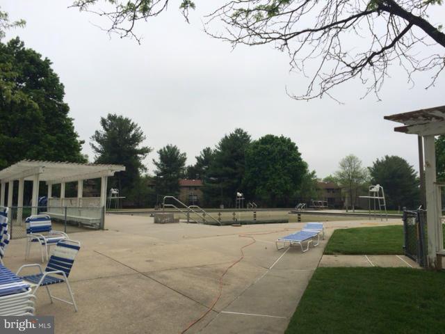 VILLAGE OF OWEN BROWN - Residential