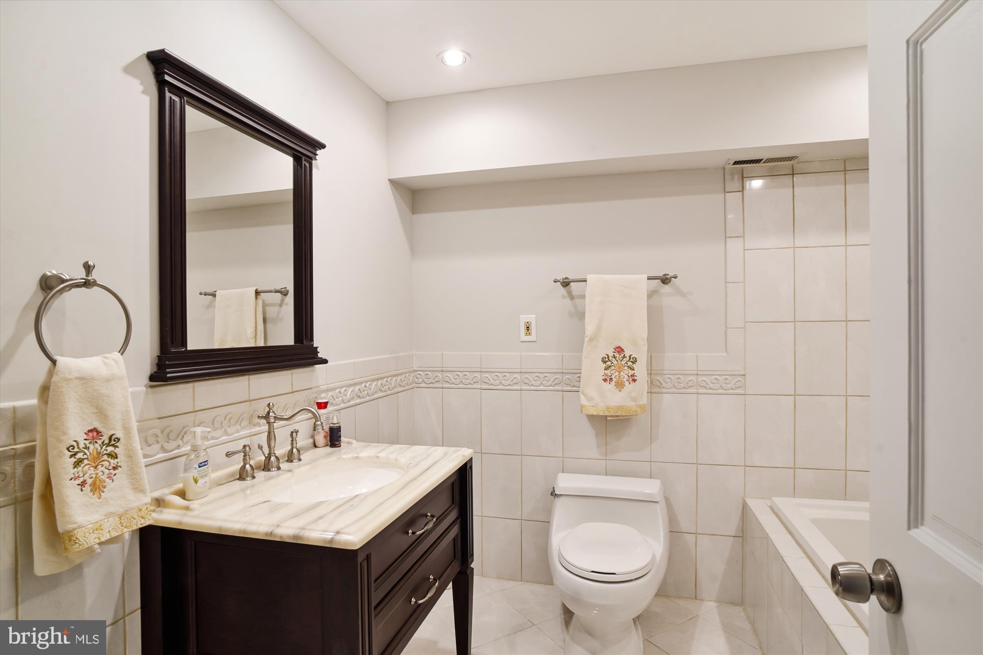 CHADSWOOD - Residential