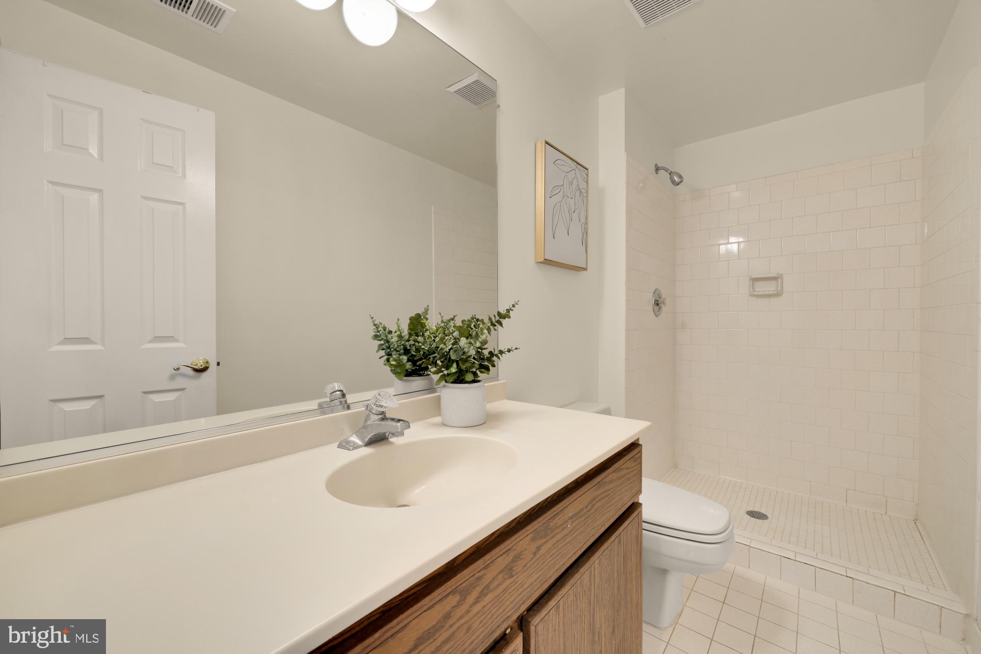 RIVERHILL - Residential