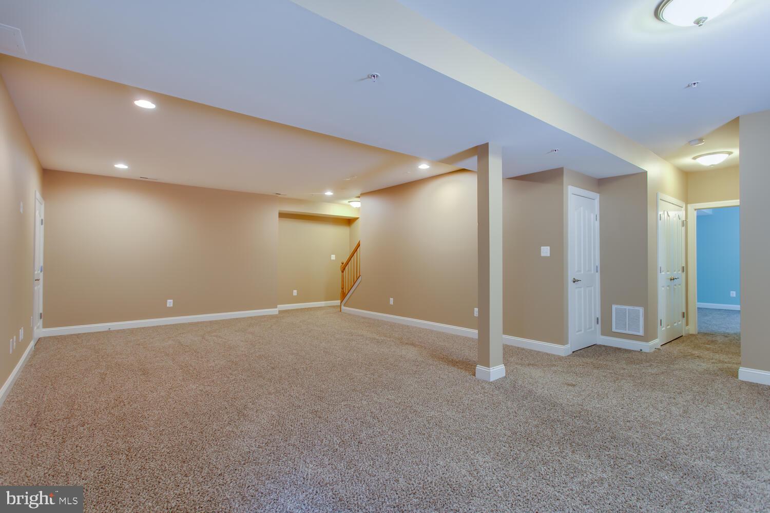 BROAD CREEK - Residential