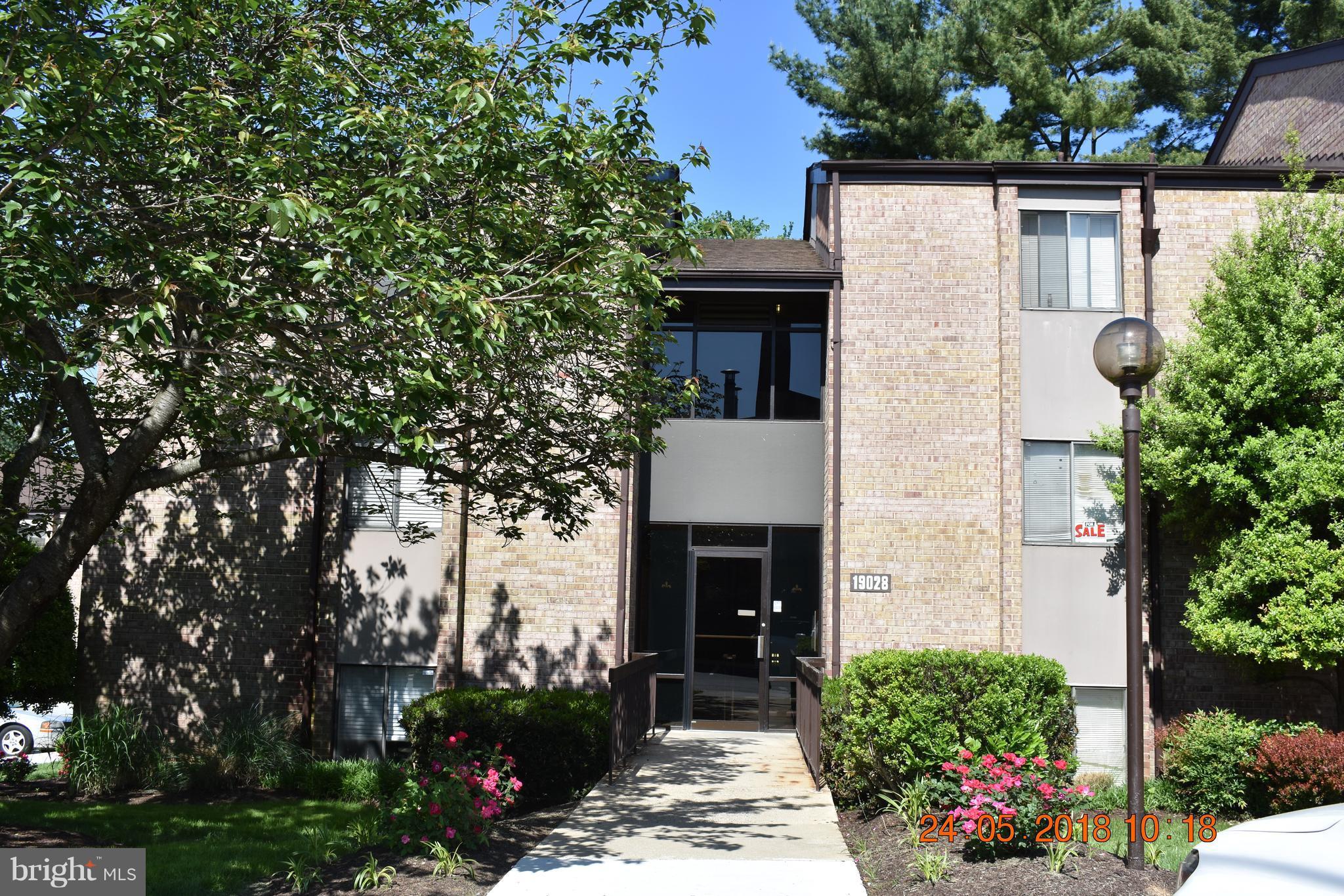 Top floor condo with fresh paint, new carpet, all utilities included in the rent, separate dining room, washer/dryer included in the condo, condo offers community room and community outdoor pool,