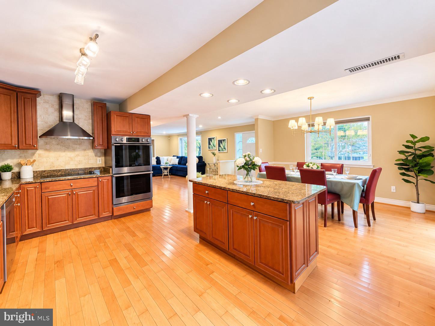 5232 PERTH COURT