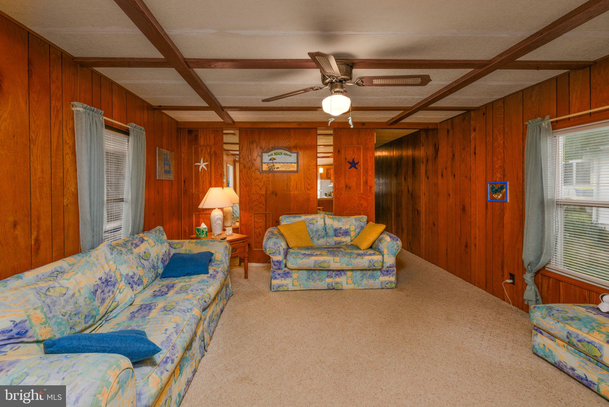 WHITE HOUSE BEACH - Residential