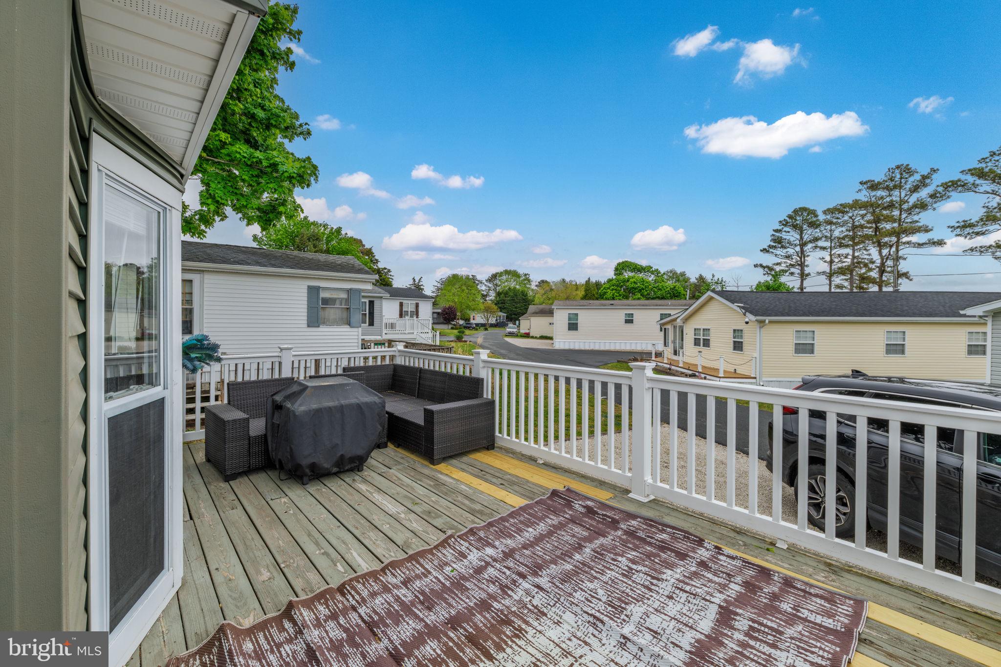 WHITE HOUSE BEACH - Residential