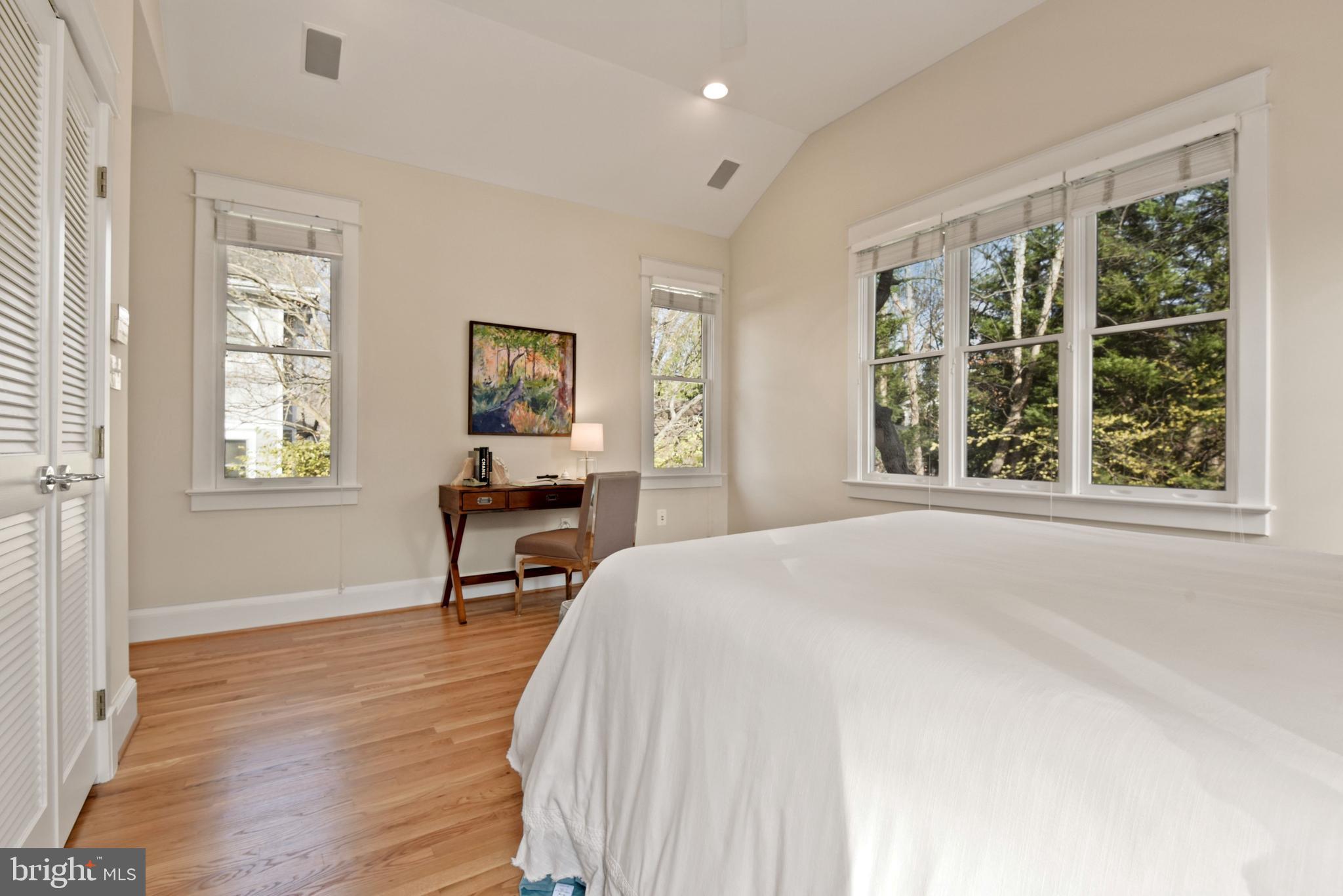 ASHTON HEIGHTS - Residential