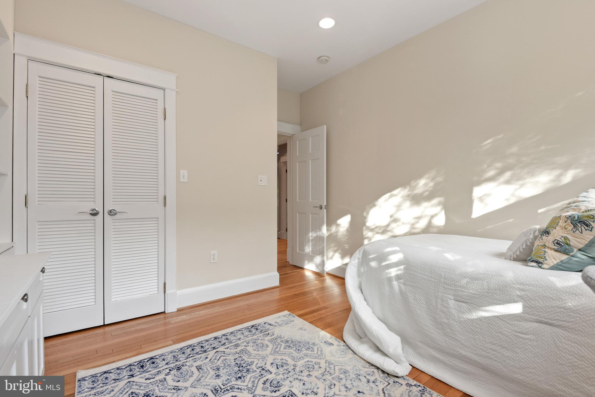 ASHTON HEIGHTS - Residential