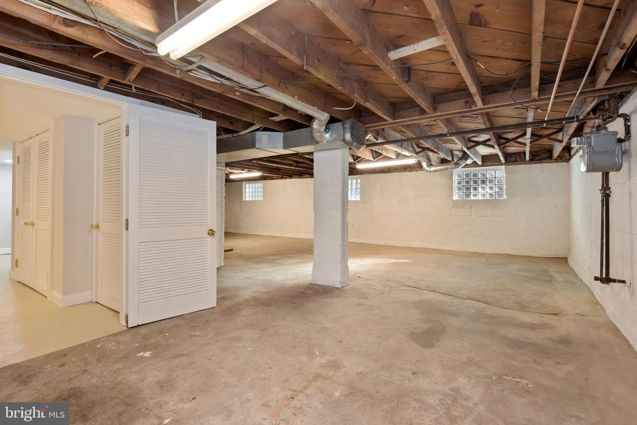 ASHTON HEIGHTS - Residential