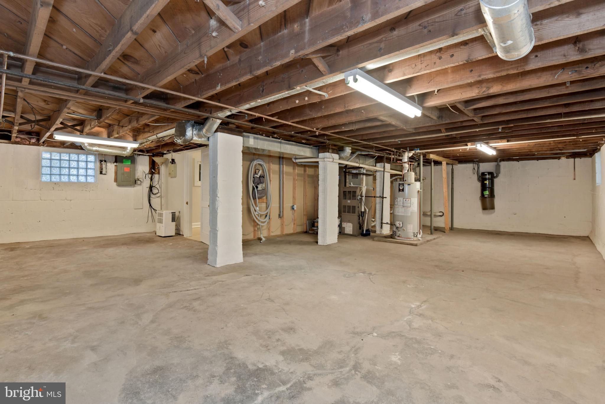 ASHTON HEIGHTS - Residential