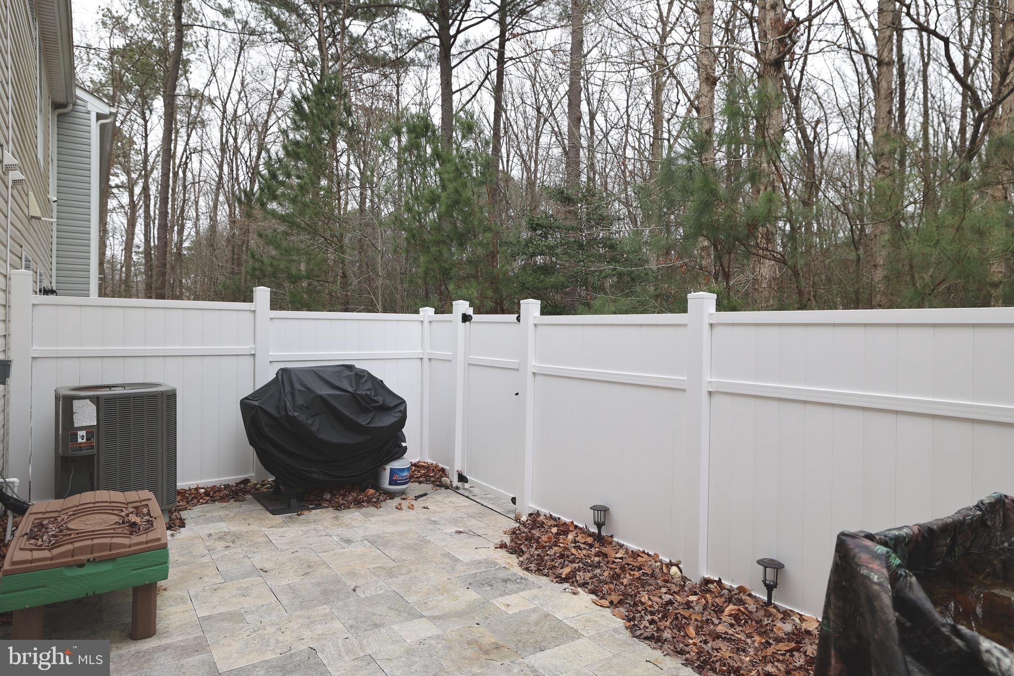 DECATUR FARM - Residential Lease