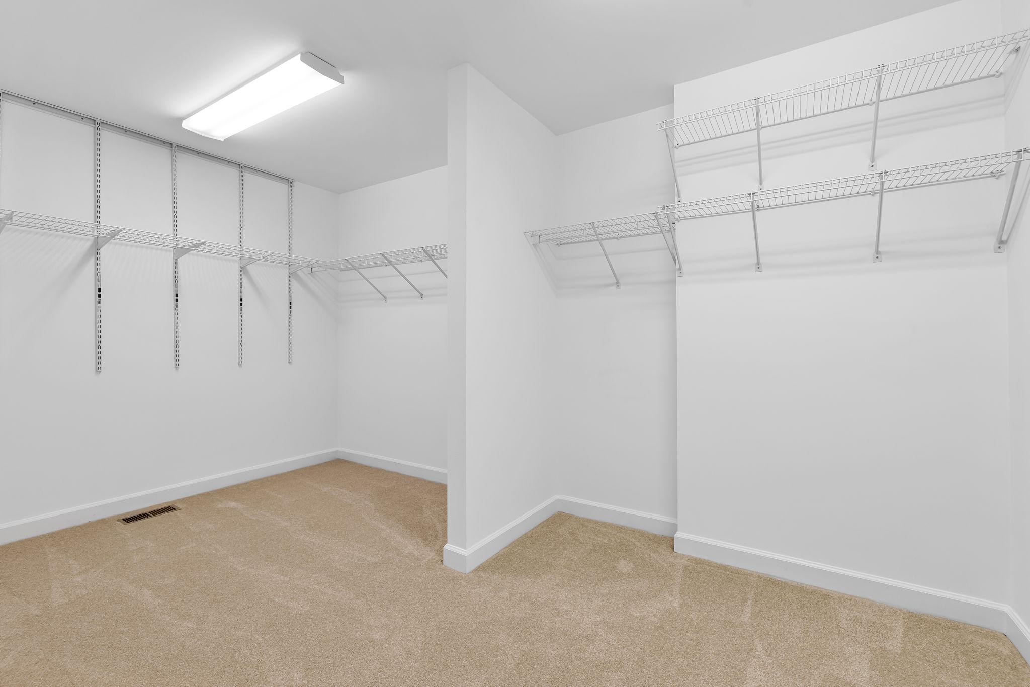CANNONGATE - Residential