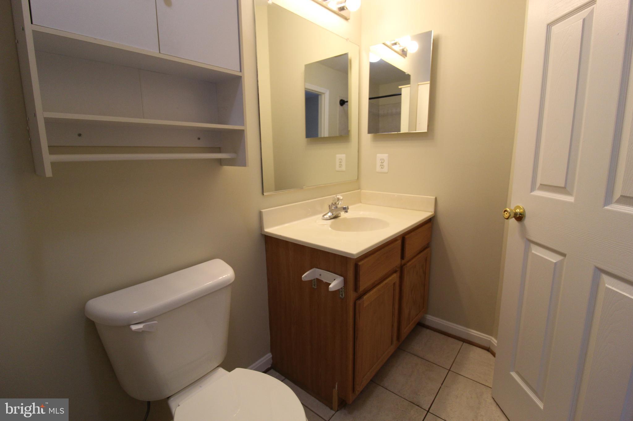 ASHBURN FARM - Residential Lease