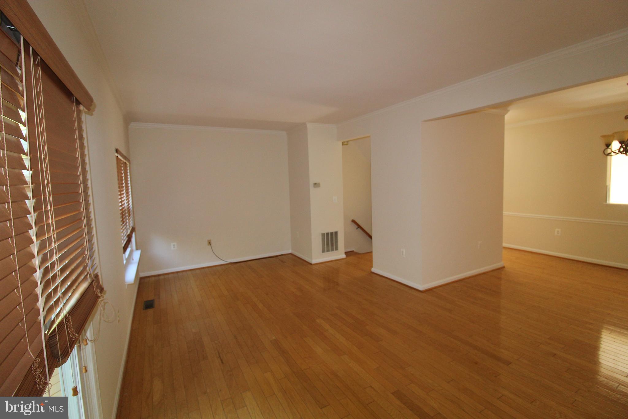 ASHBURN FARM - Residential Lease