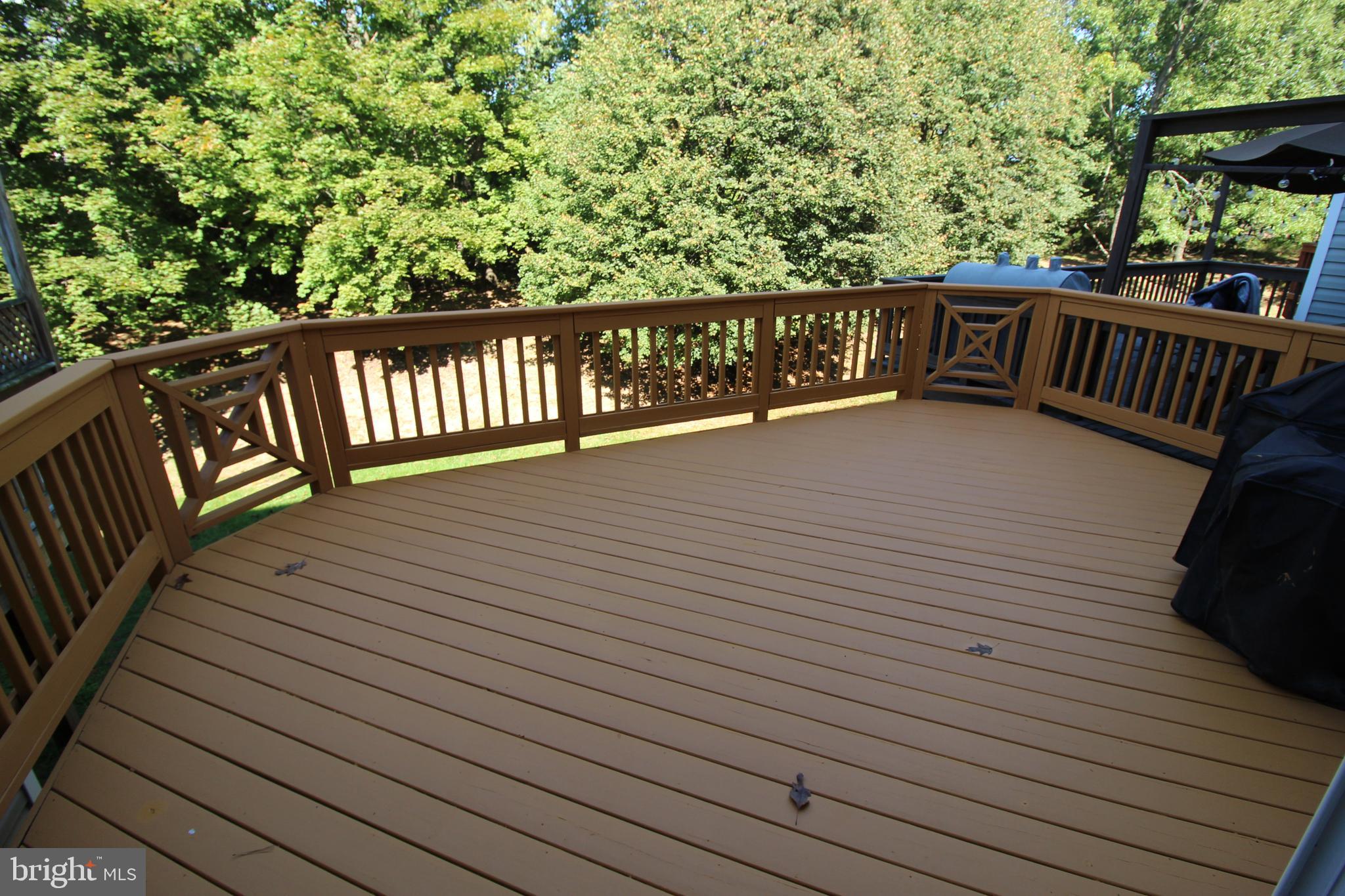 ASHBURN FARM - Residential Lease