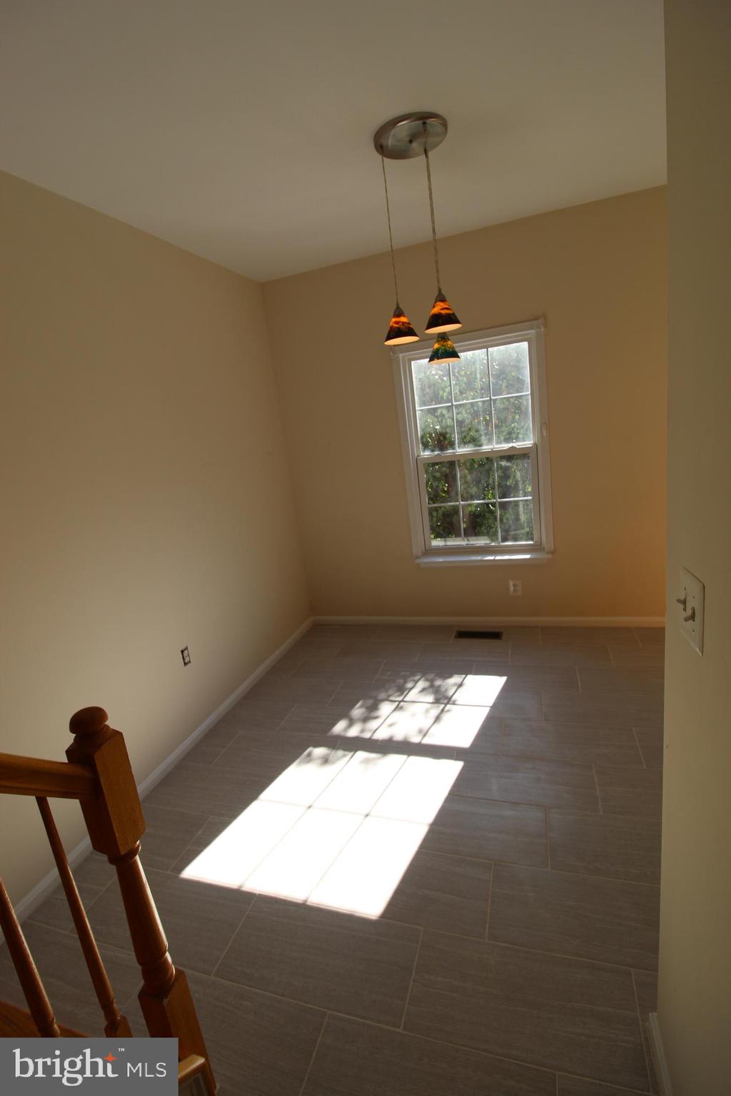 ASHBURN FARM - Residential Lease