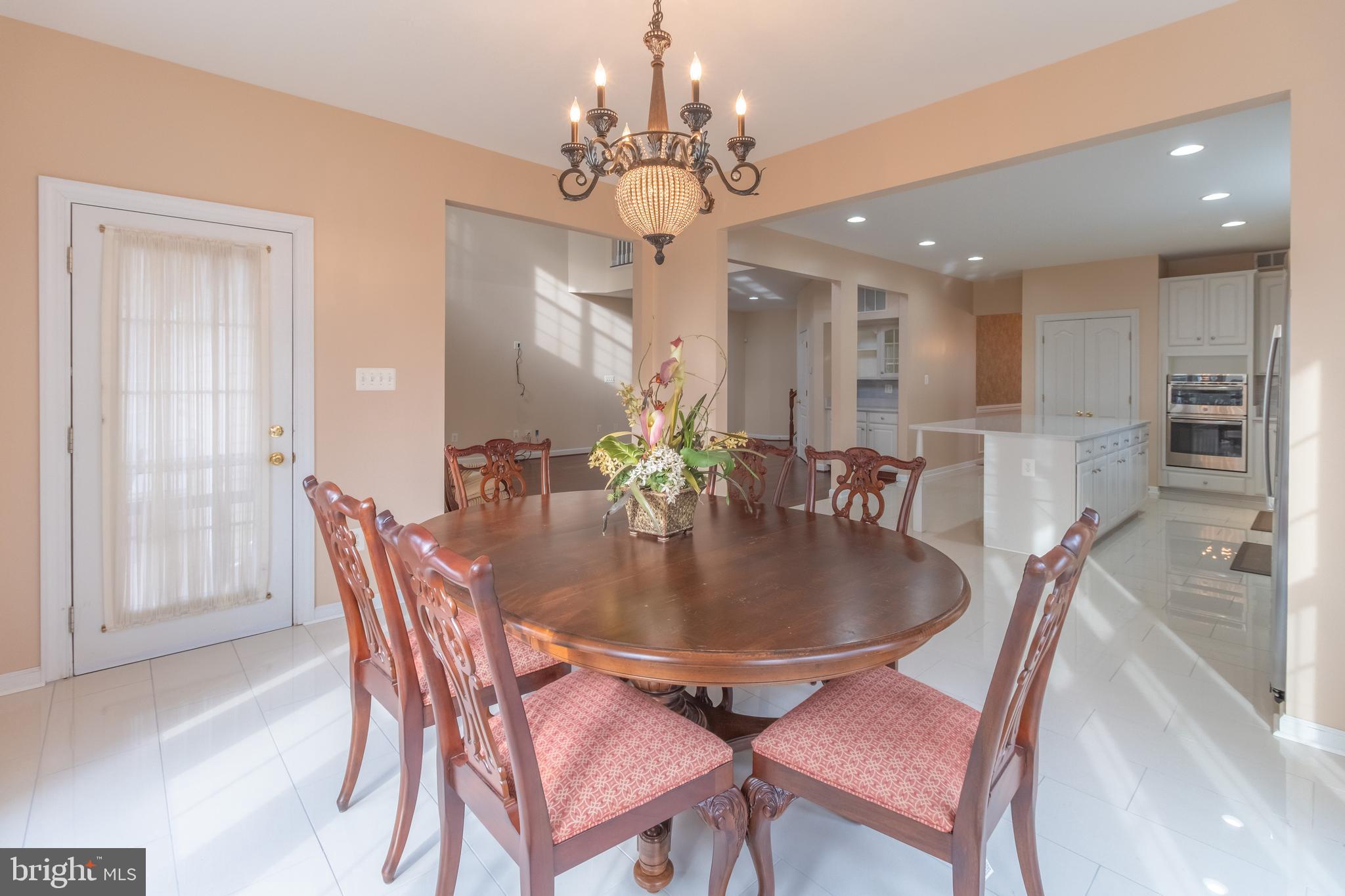 MONTICELLO - Residential