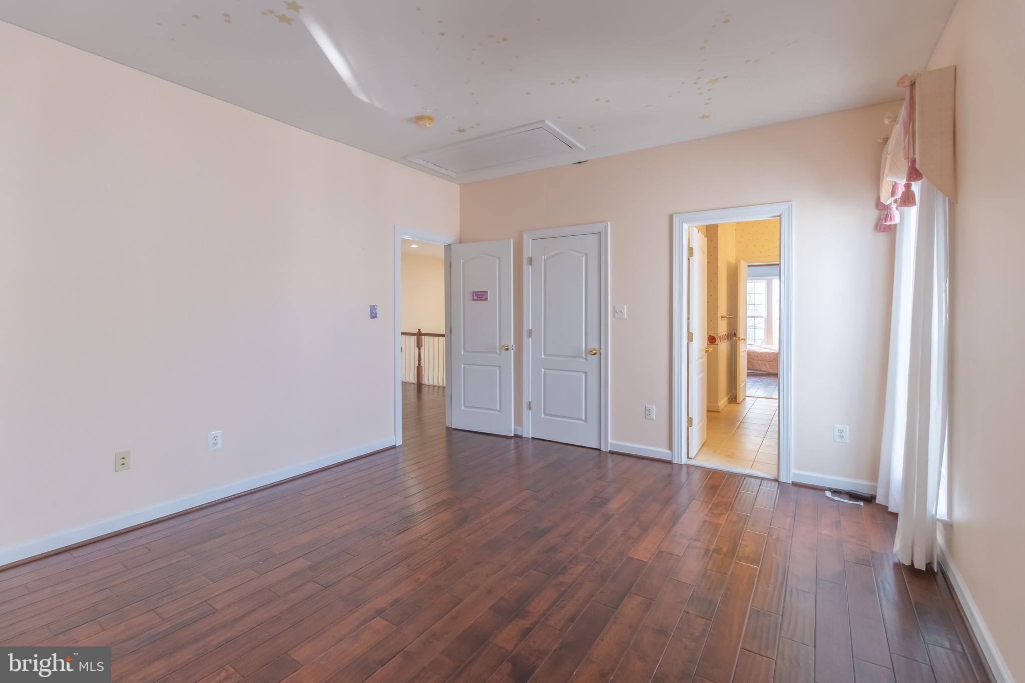 MONTICELLO - Residential