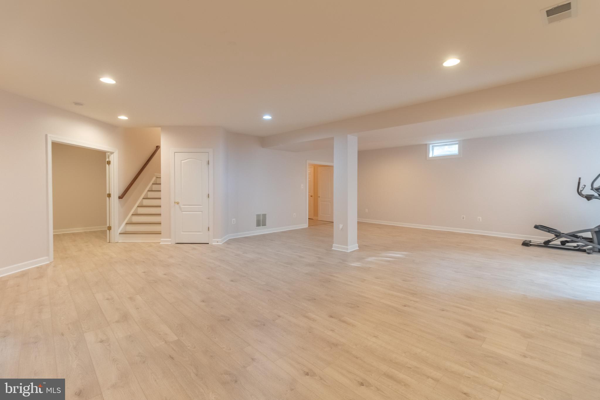 MONTICELLO - Residential